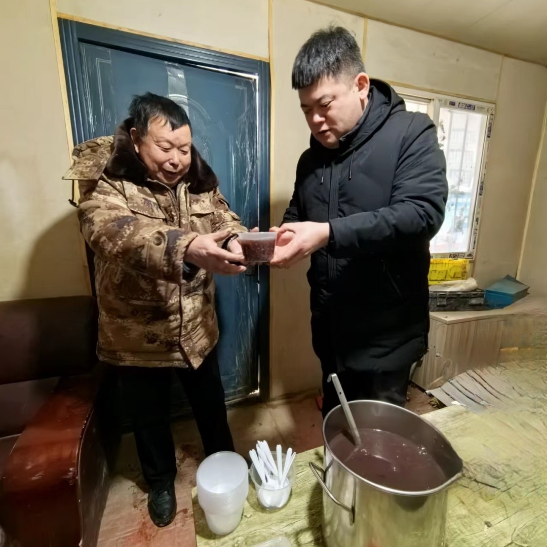 關(guān)愛“粥”到，情暖臘八