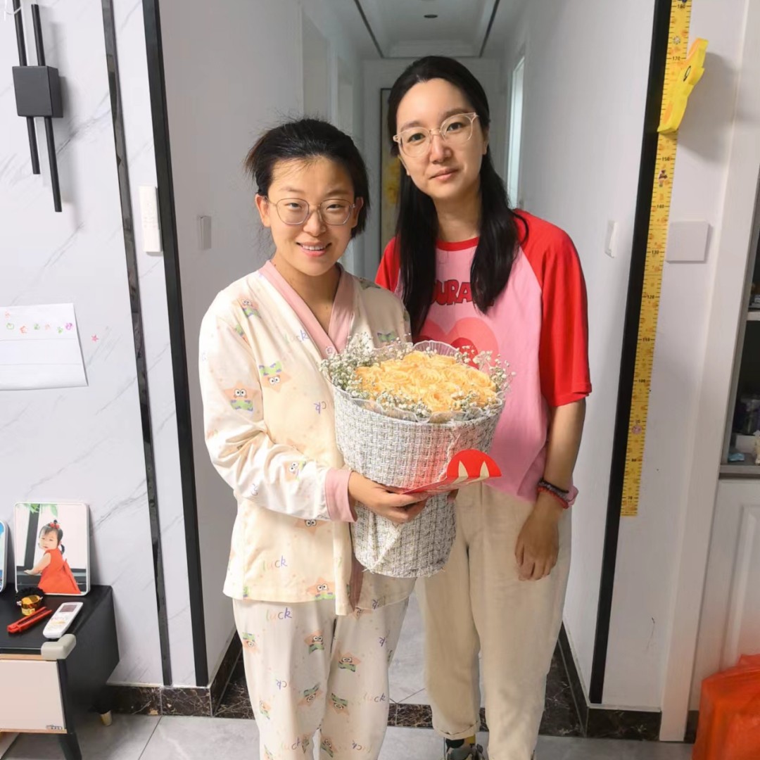 慰問生育職工，做好“娘家人”