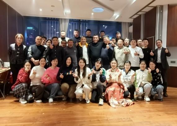 為夢想-不止步，山東擇立集團2025年會盛典圓滿落幕